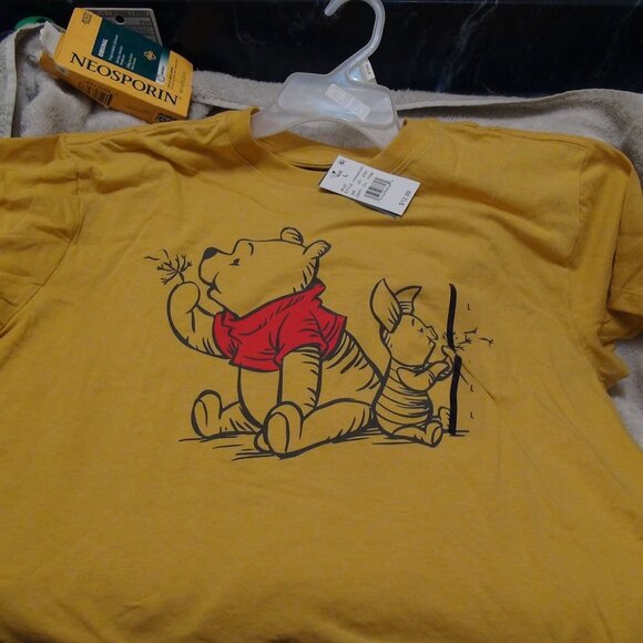 Disney Winnie the Pooh and Piglet T-shirt Yellow Women's Large - Picture 10 of 16